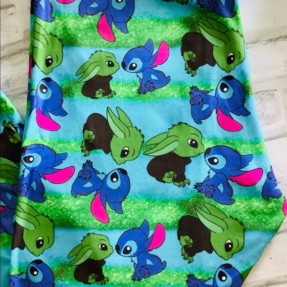 Disney’s Stitch Yoda Leggings - Picture 3 of 5